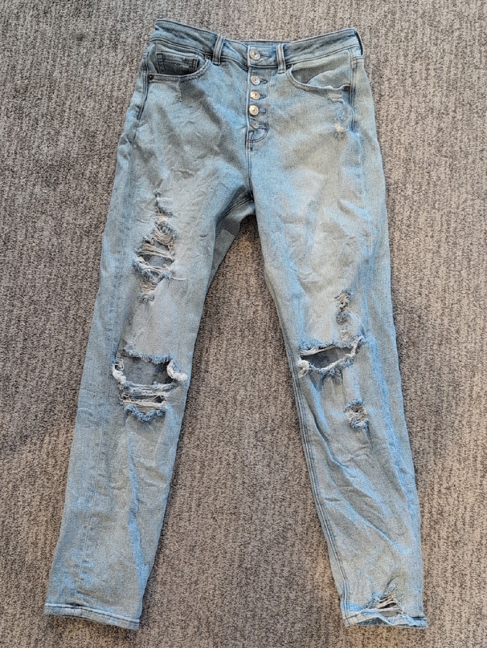 American Eagle Outfitters Light Blue Distressed Skinny Jeans